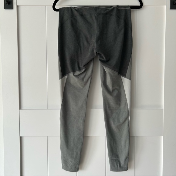 Diadora Grey Colour Block Mid Rise Leggings - Picture 2 of 5